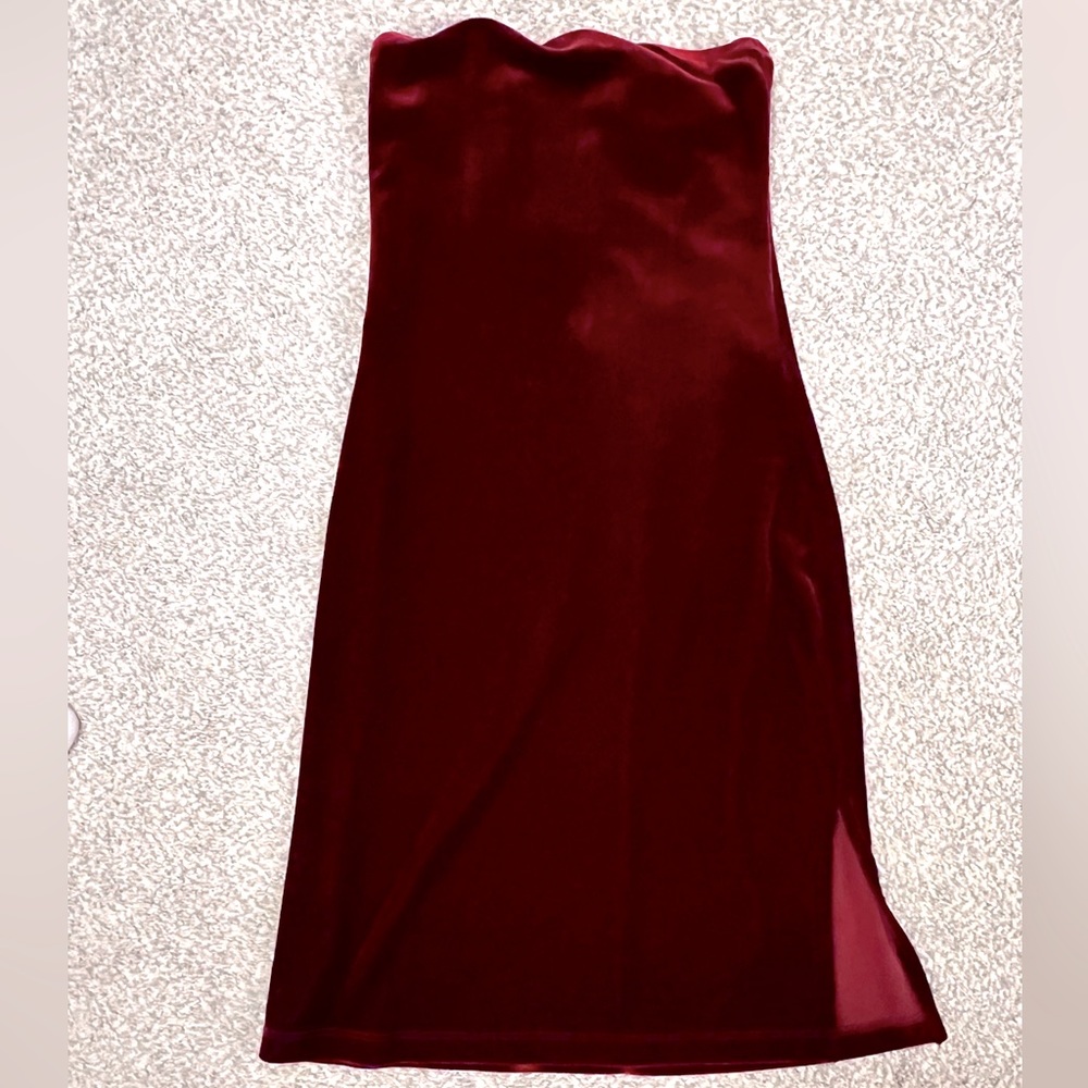 Slip on stretchy velvet mini dress